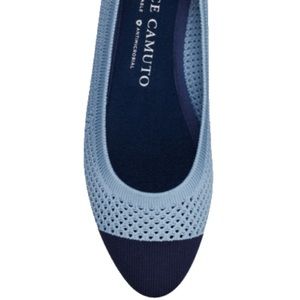 Vince Camuto Femils machine washable cap toe flat